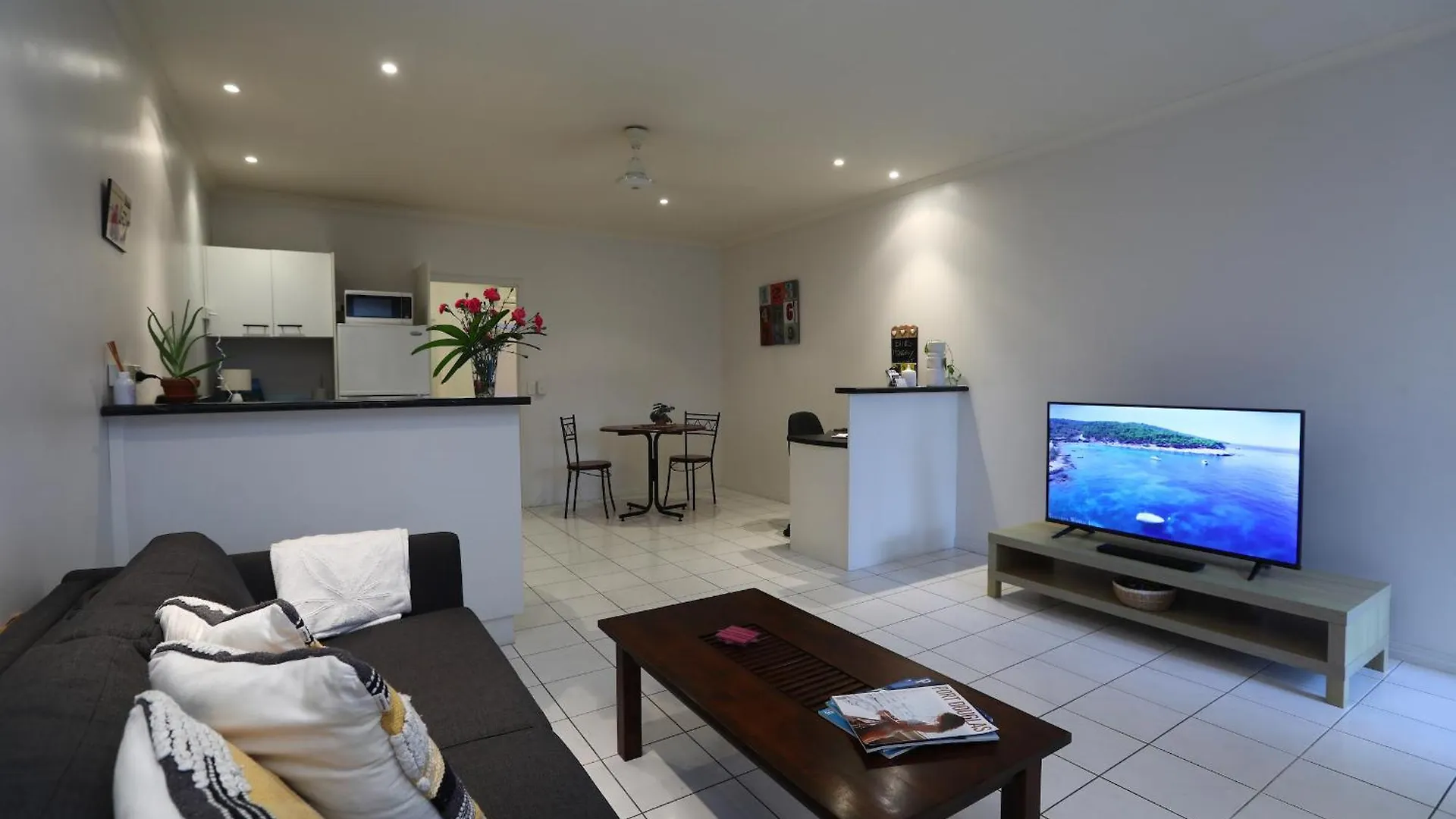 1 Bed Apartment Close To The Beach And Town Port Douglas