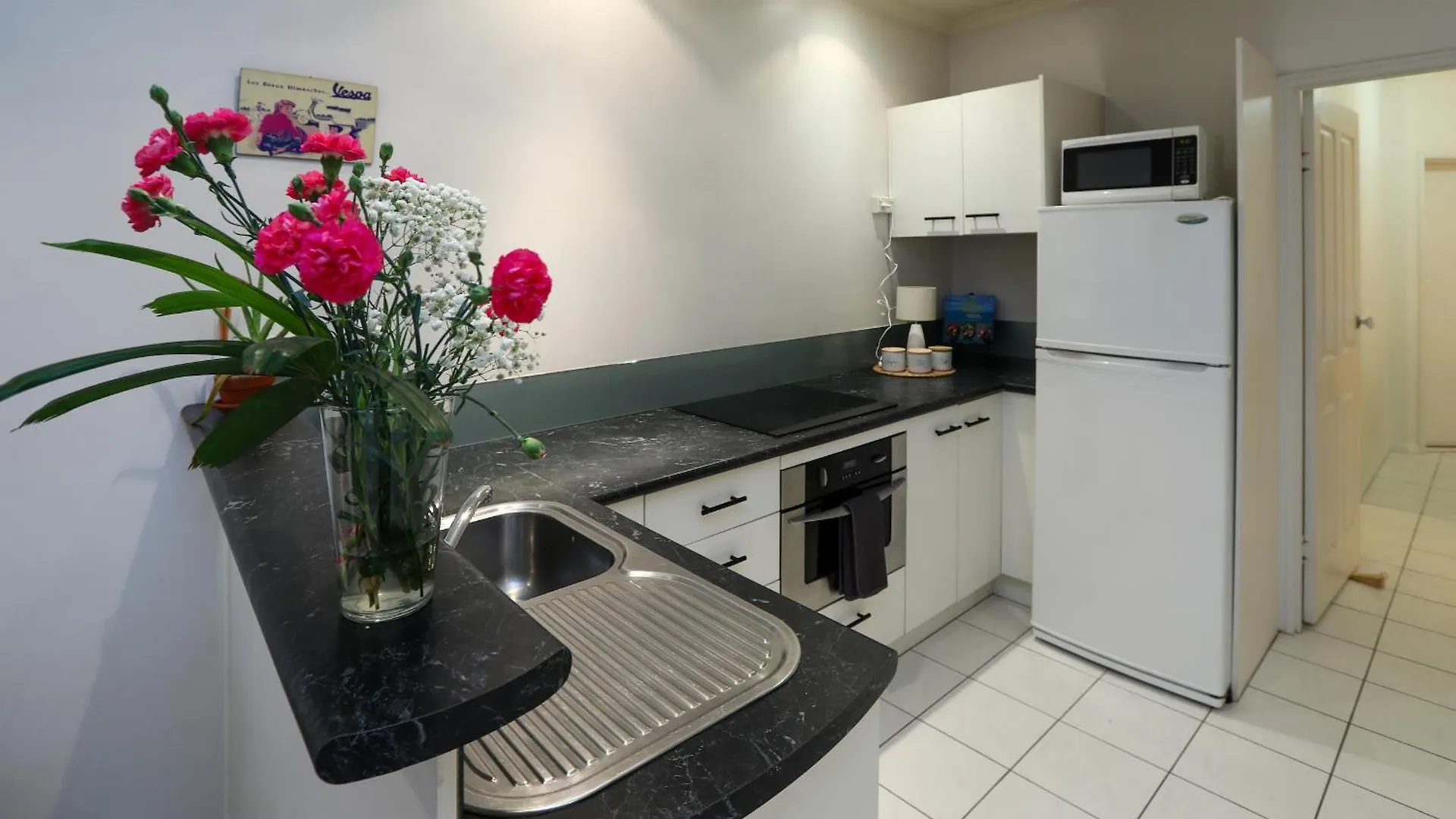 1 Bed Apartment Close To The Beach And Town Port Douglas